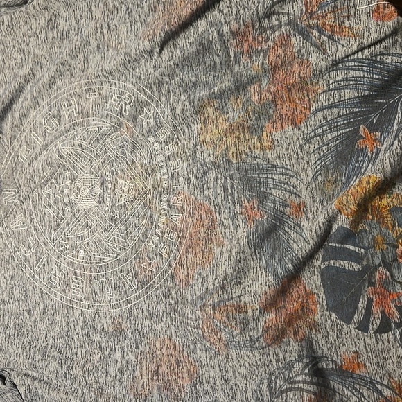 American Fighter Cream and Gray Graphic Tees - Picture 2 of 7